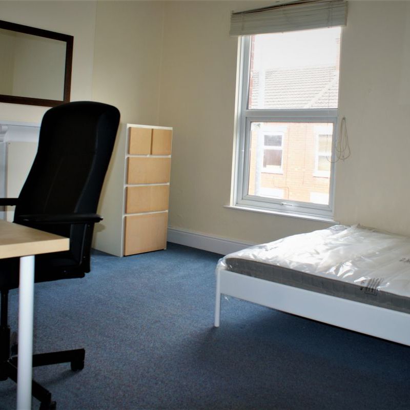 24 Oxford Street - Great Specification & Heart of the Student Triangle Loughborough - Photo 1