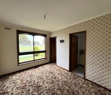 Four bedroom home - Photo 5