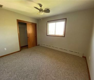 For Lease - 300 Knoll Street Unit# Lower, Port Colborne, Ontario - Photo 3