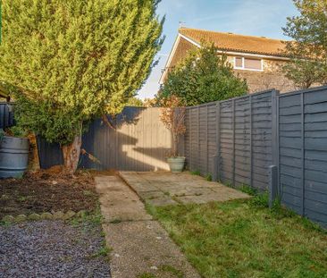 2 bedroom end of terrace house to rent - Photo 5