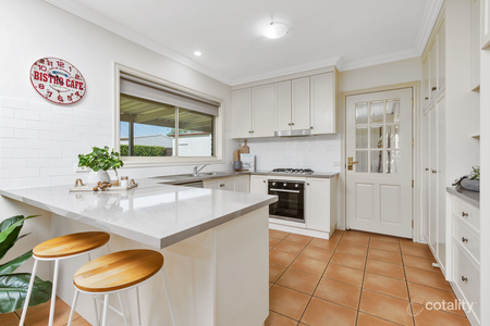 LOVELY LOCATION - Photo 4