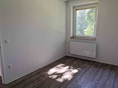 **Bezugsfertige 3-Zimmer-Wohnung mit Balkon - Photo 5