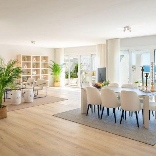 4 Bedroom Apartment For Rent in Puerto Banús, Málaga - Photo 1