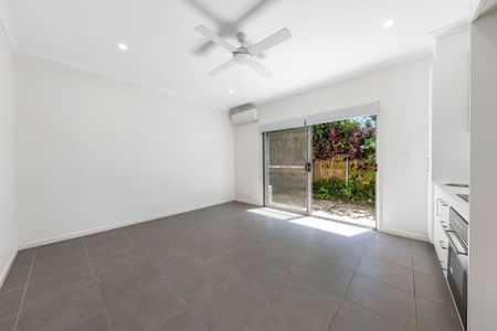 Modern Duplex on Buderim - Photo 4