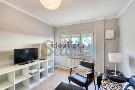 Alquiler de piso en Calle Bermúdez de Castro - Photo 2