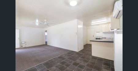 3 Bedroom Family Home ! - Photo 2