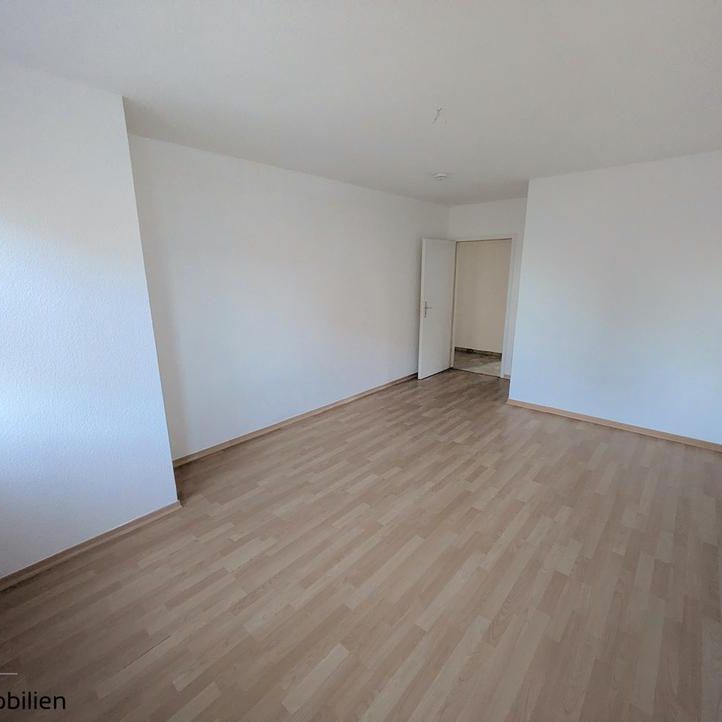 ++ familienfreundliche 4-Raum Wohnung in Schloßchemnitz - mit Balkon - große, helle Zimmer! ++ - Photo 1