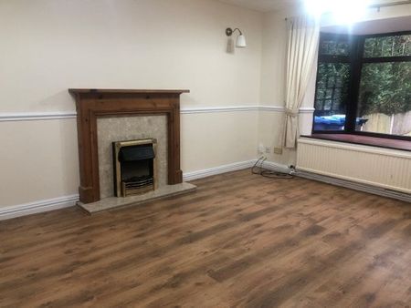 Nightingale Close, WA3 6PD - Photo 2