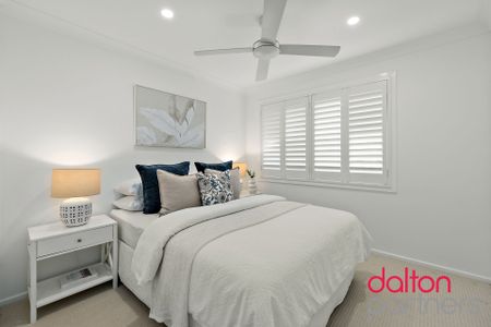 Three-bedroom Lakeside Retreat - Photo 2