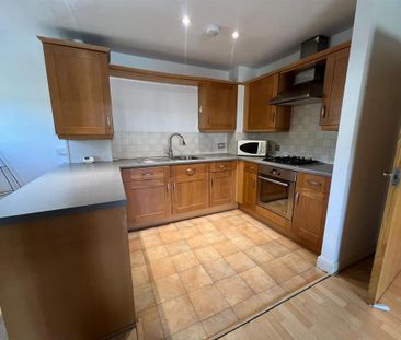 1 bedroom flat to rent - Photo 3