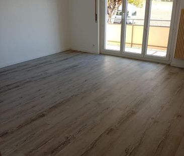 "Neu renovierte 2-Zimmerwohnung in Bettlach" - Photo 2