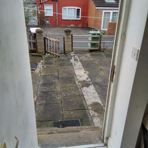 4 bedroom house to rent - Photo 1