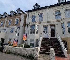 Folkestone Road, Dover, CT17 9SD, Kent - Photo 2