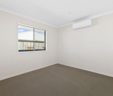 Low-maintenance 2-bedroom home in convenient Burpengary location - Photo 5