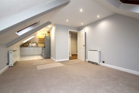 Hawthorn Lodge, West Bridgford, NG2 5AJ - Photo 4