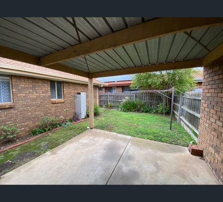 1/259 McGrath Road, Wyndham Vale, Vic 3024 - Photo 4