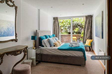 4 bedroom flat to rent - Photo 3