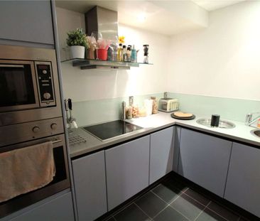 Fully Furnished One Double Bedroom Apartment with an allocated park... - Photo 1