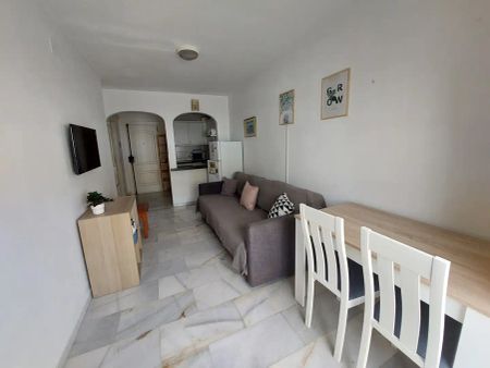 Apartamento de alquiler en Calle Sagitario, Parque de la Paloma - Photo 5