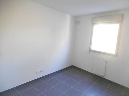 Location Appartement 2 pièces 40m² CASTELNAU LE LEZ 34170 - Photo 2