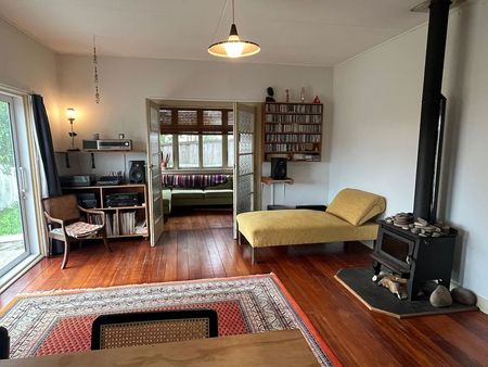 Cozy Ōtaki Beach Home - Fixed term rental - Photo 4