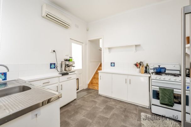 23 Chelmsford Street, Kensington - Photo 1
