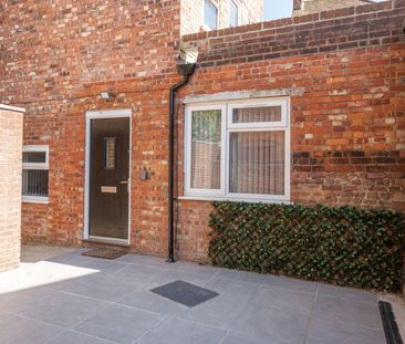 2 Bed Flat, St. Marys Butts, RG1 - Photo 2