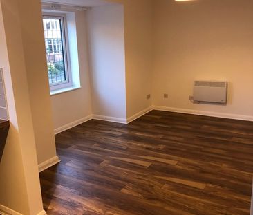 1 Bed Flat, Westlowe Court, LE3 - Photo 1