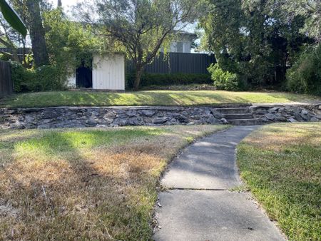 Three bedroom home nestled amongst the bushland - Photo 4