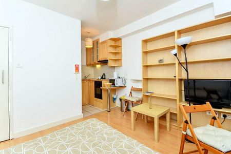 Studio to rent - Photo 3