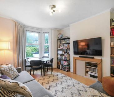 Room in a Shared House, Aldis St, SW17 - Photo 1