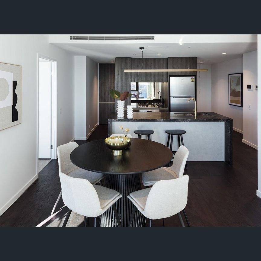 409/36 Lambert Street, Kangaroo Point, Qld 4169 - Photo 1