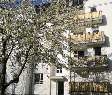 Sonnige 2-Raumwohnung im Schloßcarrée mit Süd-Westbalkon - Photo 1