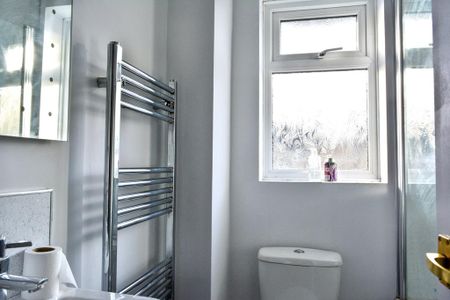 2 bedroom terraced house to rent - Photo 5