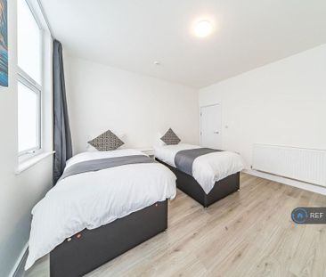 5 bedroom terraced house to rent - Photo 4