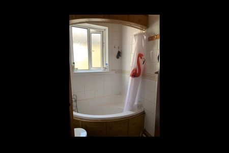 Room in a Shared House, Lea Bridge Road, E10 - Photo 3