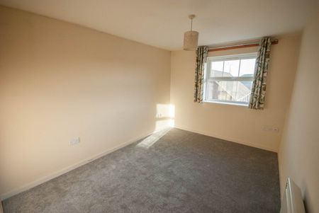 Crackthorne Drive, Coton Meadows, Rugby, CV23 - Photo 5