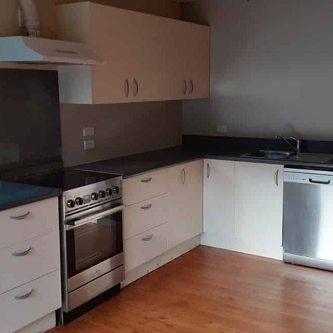 Sunny 3 bedroom home rural outlook - Photo 1