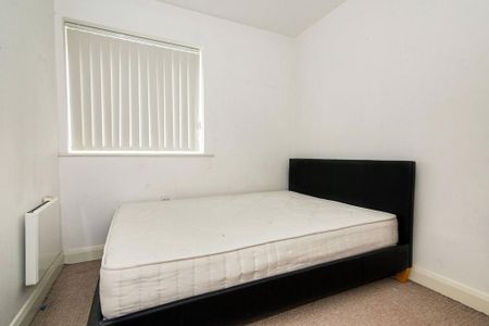 2 bedroom flat to rent - Photo 3