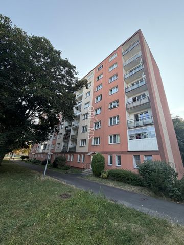 Pronájem bytu 2+1 50 m², Václavská , Chomutov - Photo 2