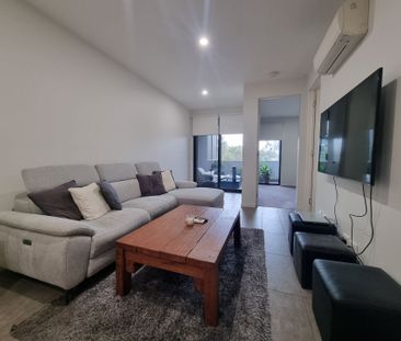 Partly Furnished Immaculate Apartment - Photo 3