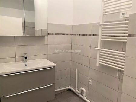 Location Appartement 3 pièces 62 m2 à Aubagne - Photo 3