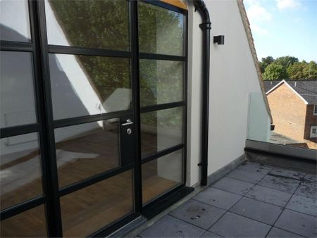 3 bedroom flat to rent - Photo 2