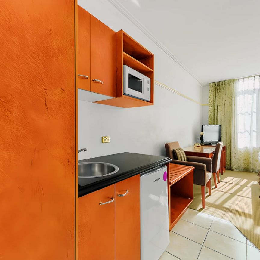 1Bedrooms, 1Bathrooms - Photo 1