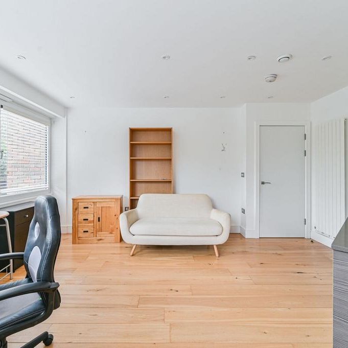 1 bedroom flat to rent - Photo 1