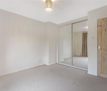 4 bedroom terraced house to rent - Photo 5