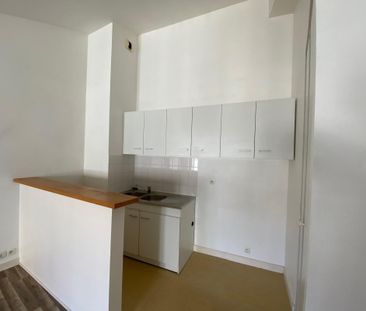 Location Appartement 2 pièces 49m² LA ROCHELLE 17000 - Photo 4
