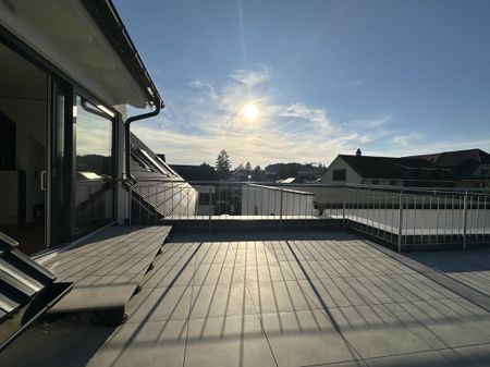 First occupancy: Unique penthouse apartment (5.5 rooms) with large terrace - Photo 3