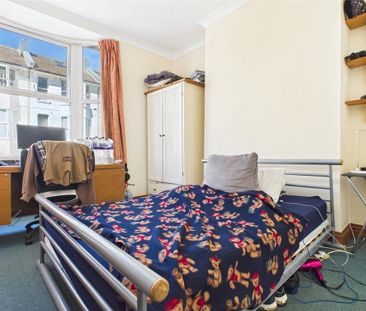 5 bedroom terraced house to rent - Photo 1