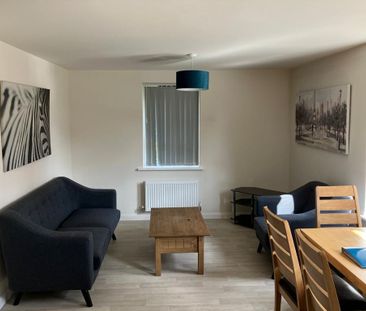 2 bedroom flat to rent - Photo 3